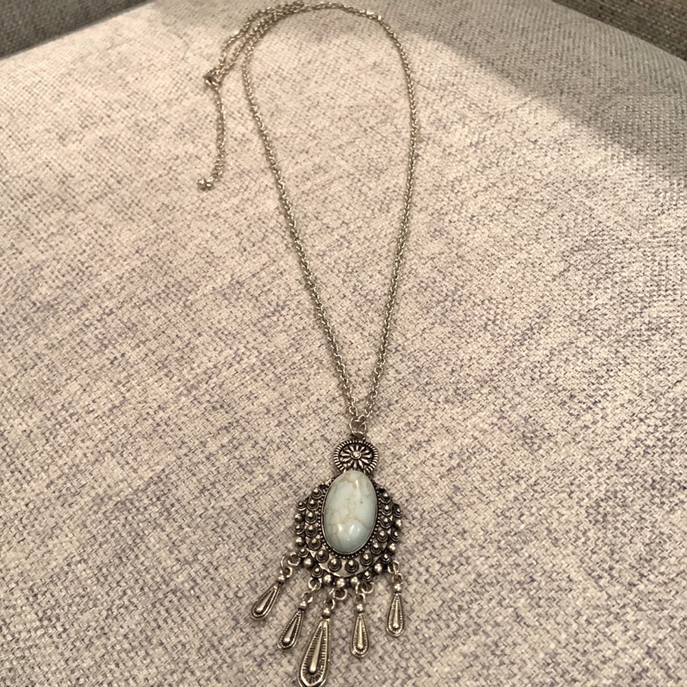 Sliver necklace w/ blue pendant